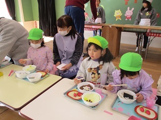 第七幼稚園ごっこ遊びの様子