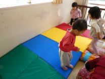 写真：布団棒をみつけた様子の写真