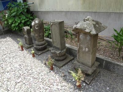 正福寺跡の墓塔を2013年に撮影した写真