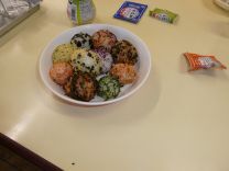 写真：おにぎり作り4