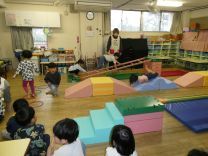 写真：3歳サーキットあそび1