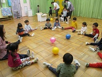 写真：ボール遊び2