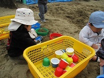 写真：砂遊び1