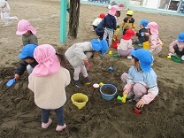 写真：砂遊び4