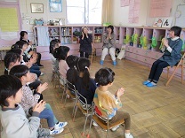 写真：おはなし会1