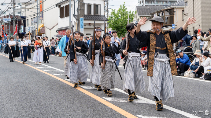 写真：隊士パレード（甲陽鎮撫隊）の様子