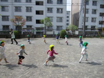 写真：園庭遊び