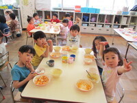 給食の様子の写真