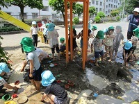 写真：どろんこあそび9