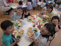 カレーパーティーの様子の写真