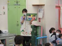 1歳児の作品紹介写真です。