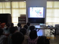 写真：防犯教室　DVD視聴