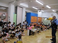 写真：防犯教室　お話