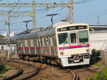 7000系車両（2両編成）