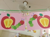 0歳児作品はらぺこあおむしの写真